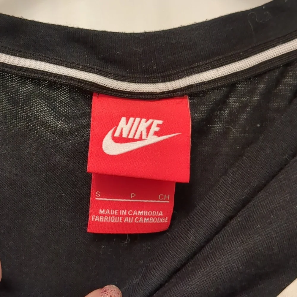 Women's Nike Shirt size small